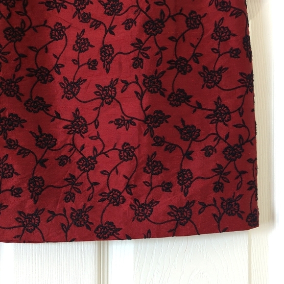 Ann Taylor 90's Vintage Floral Embroidered Silk High Waisted Mini Skirt Red 10P - Picture 8 of 10